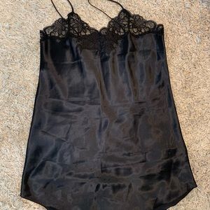 Lord and Taylor Négligée